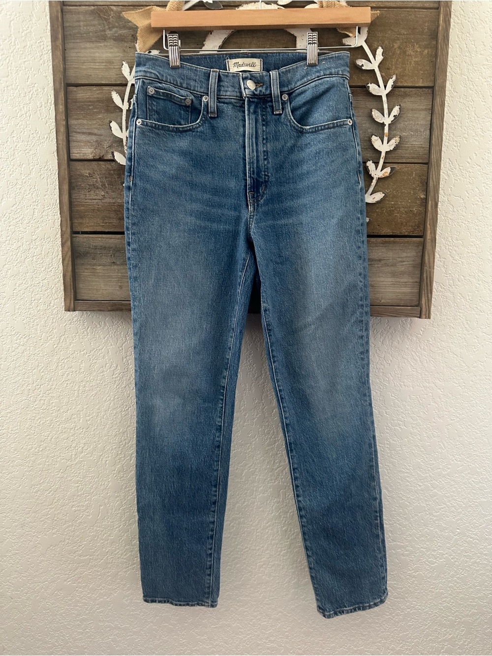 Madewell High-Rise The Perfect Vintage Straight Jeans in Medium‎ Blue 26